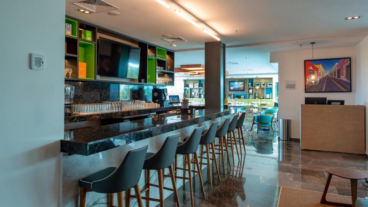 梅里达拉伊斯拉假日套房酒店 外观 照片